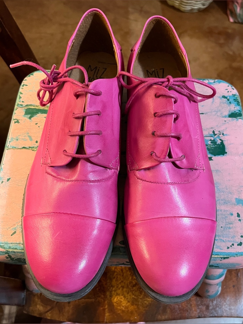 Miz Mooz bright fuchsia pink Letty classic oxford flats unique NEW Size 9.5